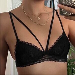 Victoria’s Secret Strappy Lace Bra/Bralette XS